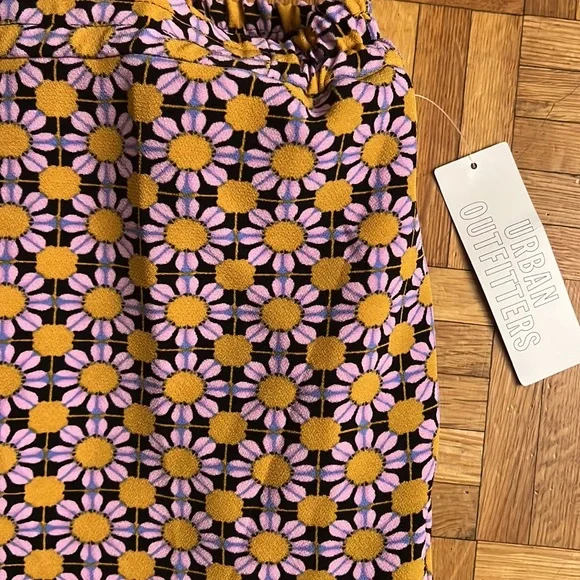 NWT Urban Outfitters culotte pull on trouser floral pants Size Large - Picture 5 of 6